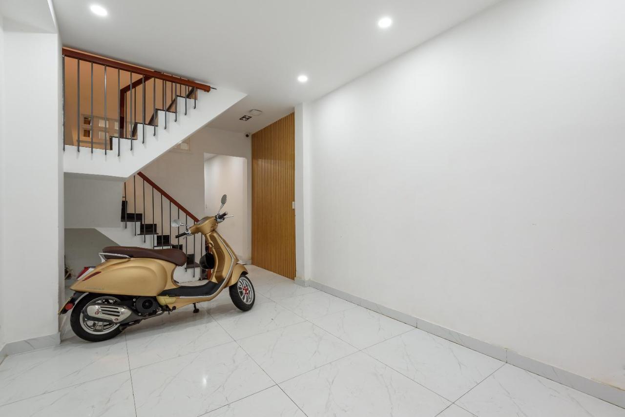 Cozrum Homes - Graceful Corner Ho-Chi-Minh-Stadt Exterior foto